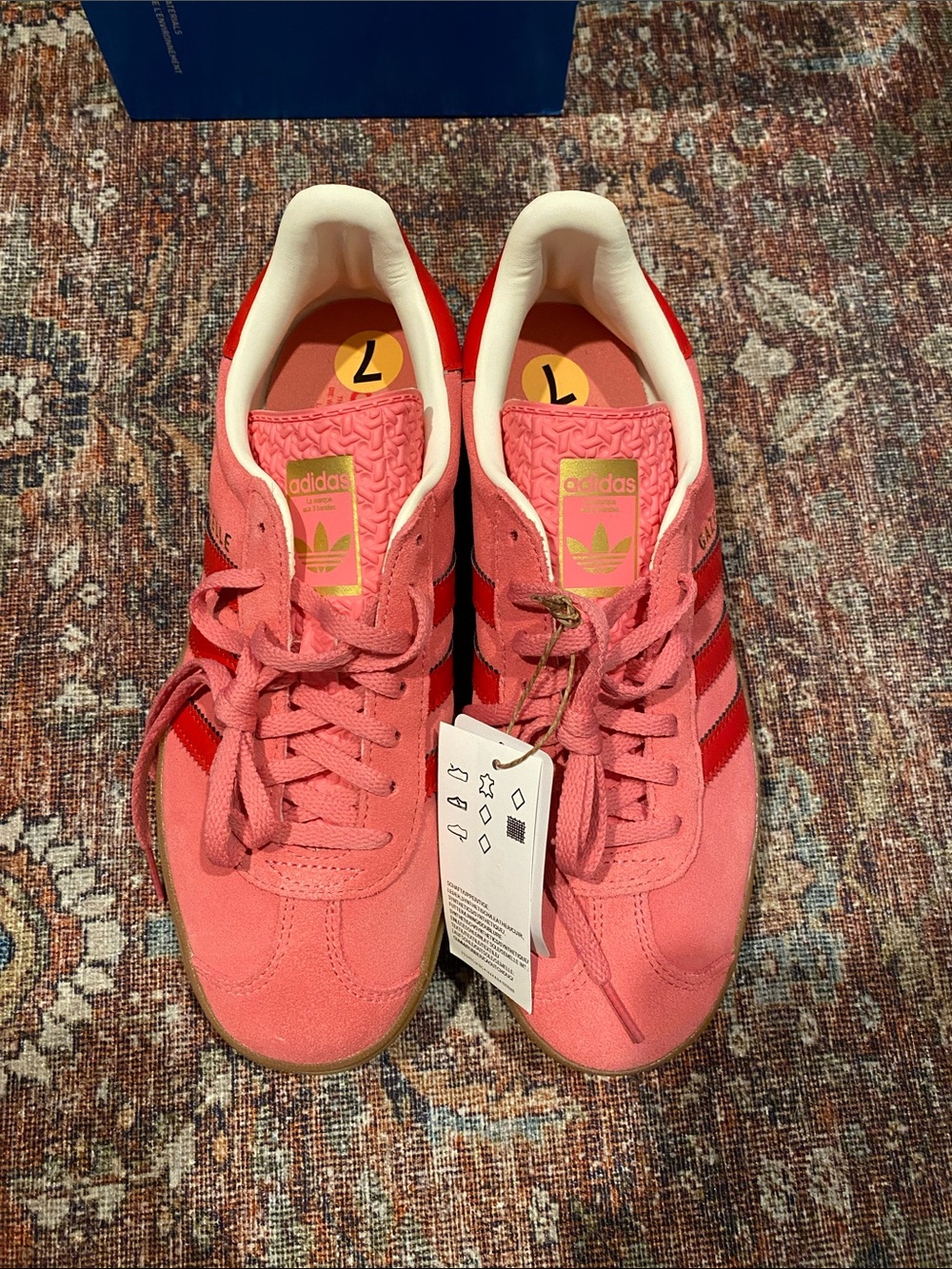 New Adidas Gazelle J Bold Pink & Red Suede Platform Sneakers Women’s 8.5/9 - Picture 3 of 9